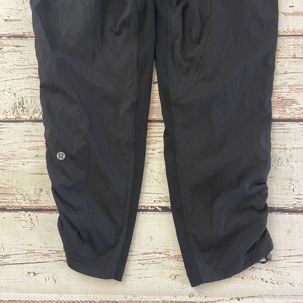 Lululemon Pants Women's 4 Dance Studio Cropped Black Gym Yoga‎  Ankle 24" Inseam - Picture 9 of 11